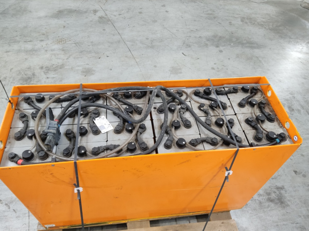 Gbd 48V775AH - Peralatan konstruksi: gambar 3 Gbd 48V775AH - Peralatan konstruksi: gambar 3