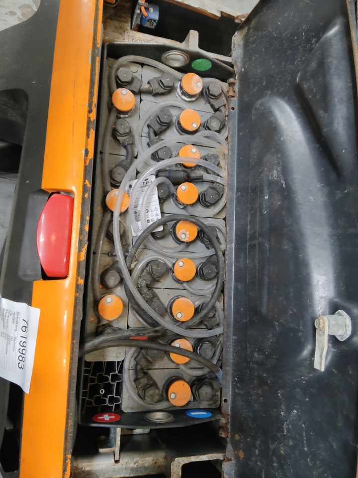 Still EXV12I - Penumpuk: gambar 4 Still EXV12I - Penumpuk: gambar 4