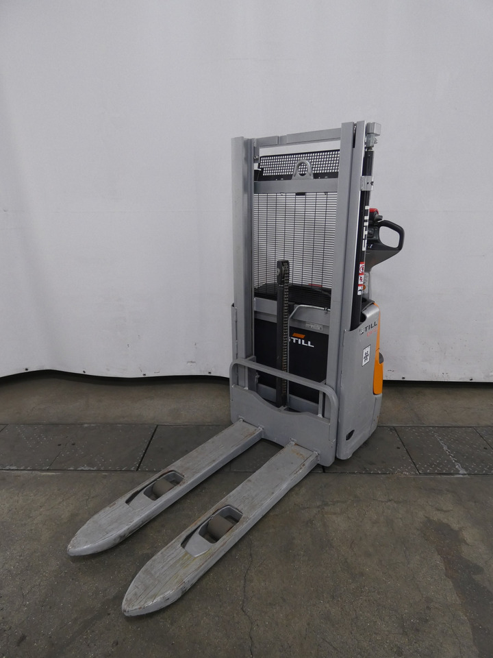 Still EXV12I - Penumpuk: gambar 1 Still EXV12I - Penumpuk: gambar 1