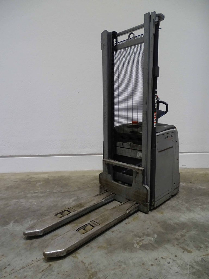 Still EXV16 - Penumpuk: gambar 1 Still EXV16 - Penumpuk: gambar 1