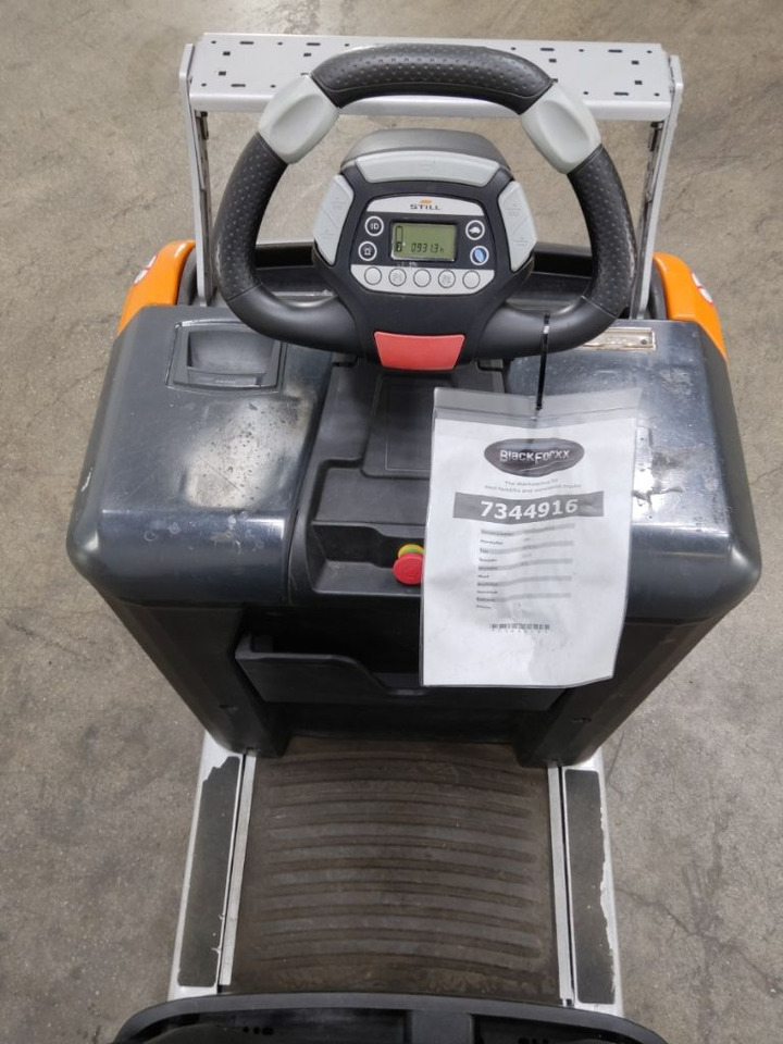 Still OPX25 - Pengambil pesanan: gambar 3 Still OPX25 - Pengambil pesanan: gambar 3