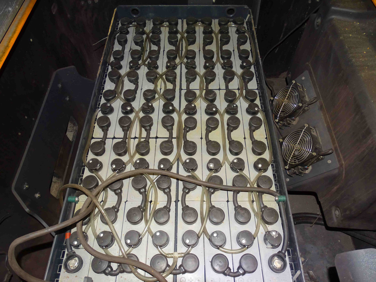 Still R08-20 - Traktor derek: gambar 4 Still R08-20 - Traktor derek: gambar 4