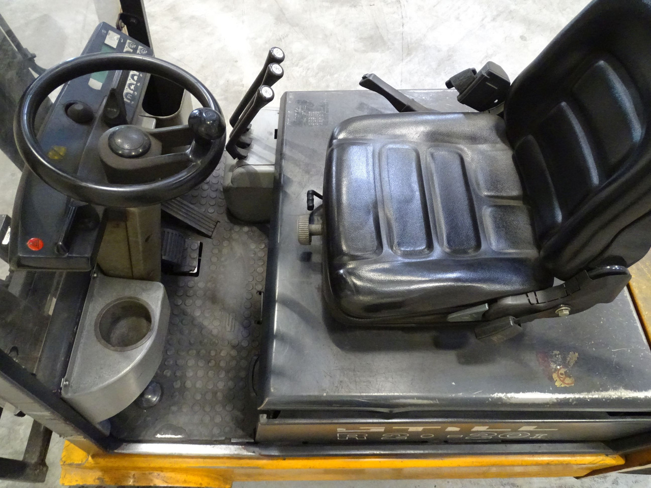 Still R20-20PL - Forklift listrik: gambar 3 Still R20-20PL - Forklift listrik: gambar 3