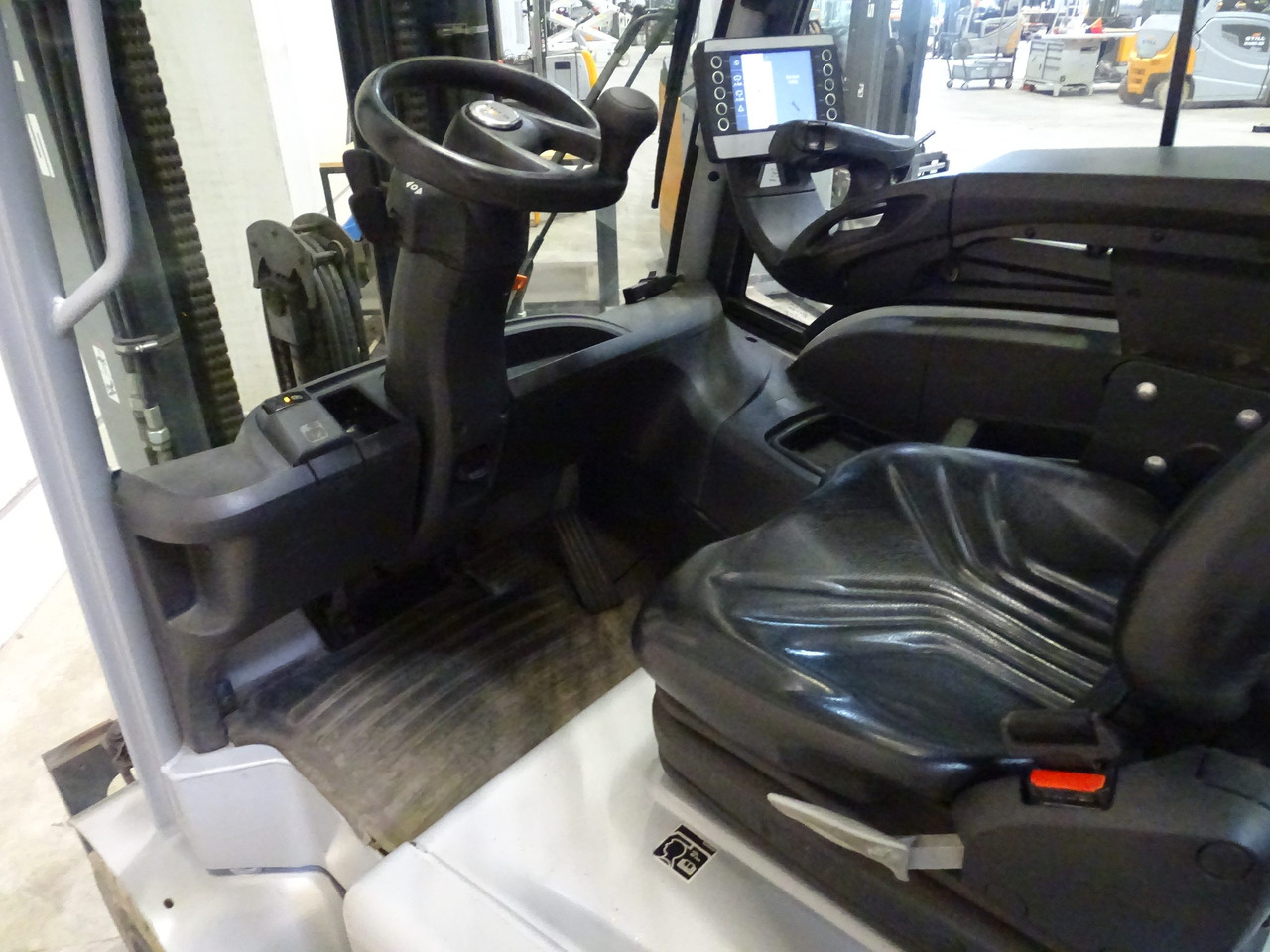Still RX60-25 - Forklift listrik: gambar 3 Still RX60-25 - Forklift listrik: gambar 3
