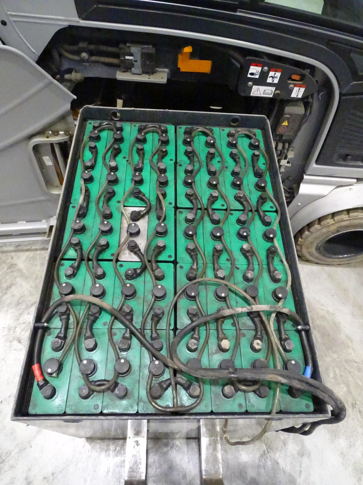 Still RX60-30 - Forklift listrik: gambar 4 Still RX60-30 - Forklift listrik: gambar 4