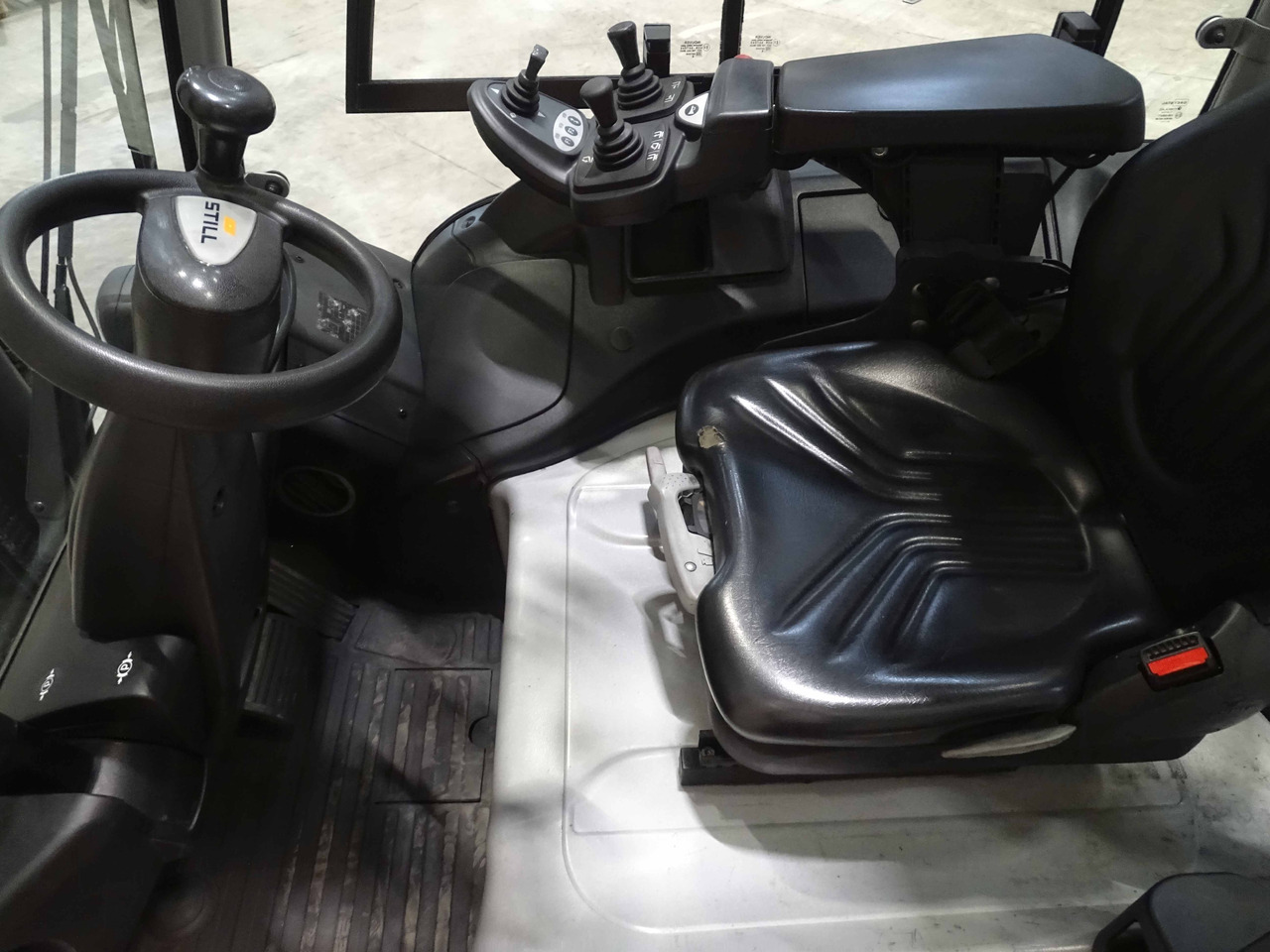 Still RX60-35 - Forklift listrik: gambar 3 Still RX60-35 - Forklift listrik: gambar 3