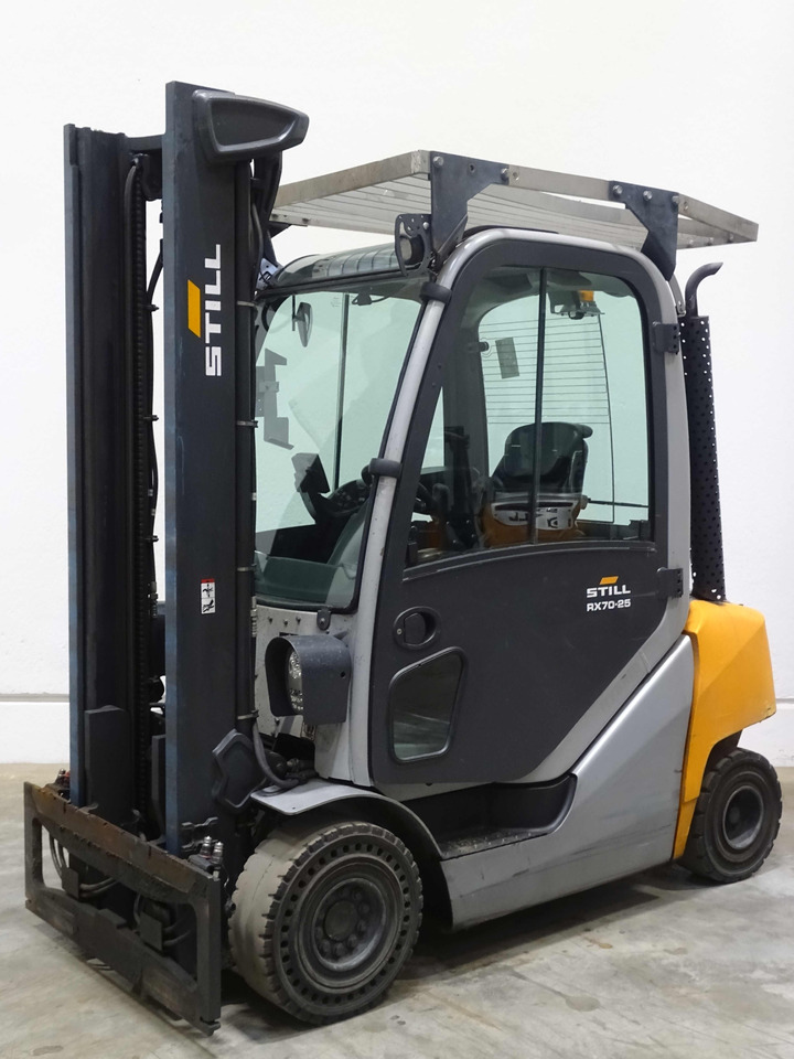 Still RX70-25 - Forklift diesel: gambar 1 Still RX70-25 - Forklift diesel: gambar 1