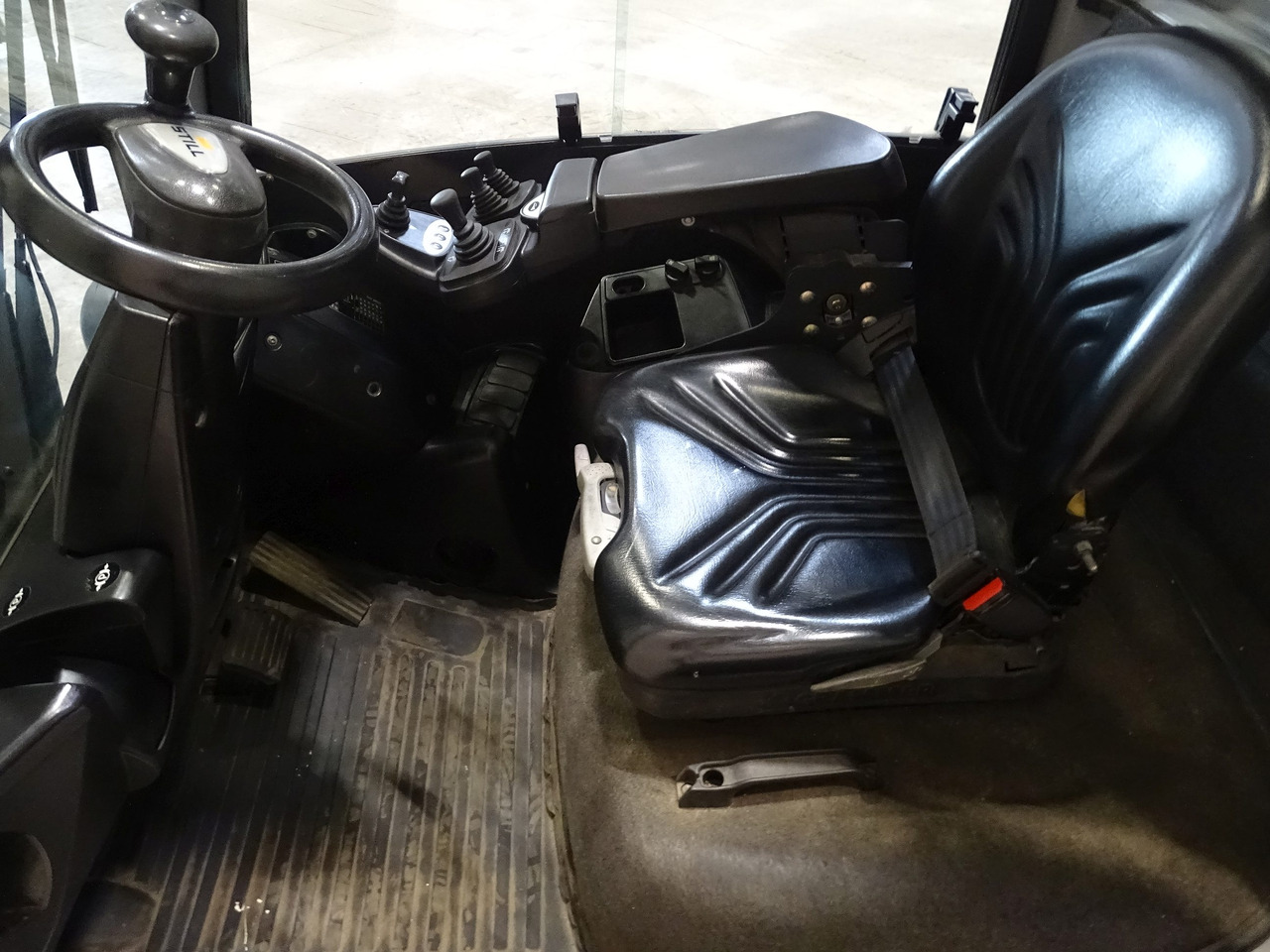 Still RX70-35 - Forklift diesel: gambar 3 Still RX70-35 - Forklift diesel: gambar 3