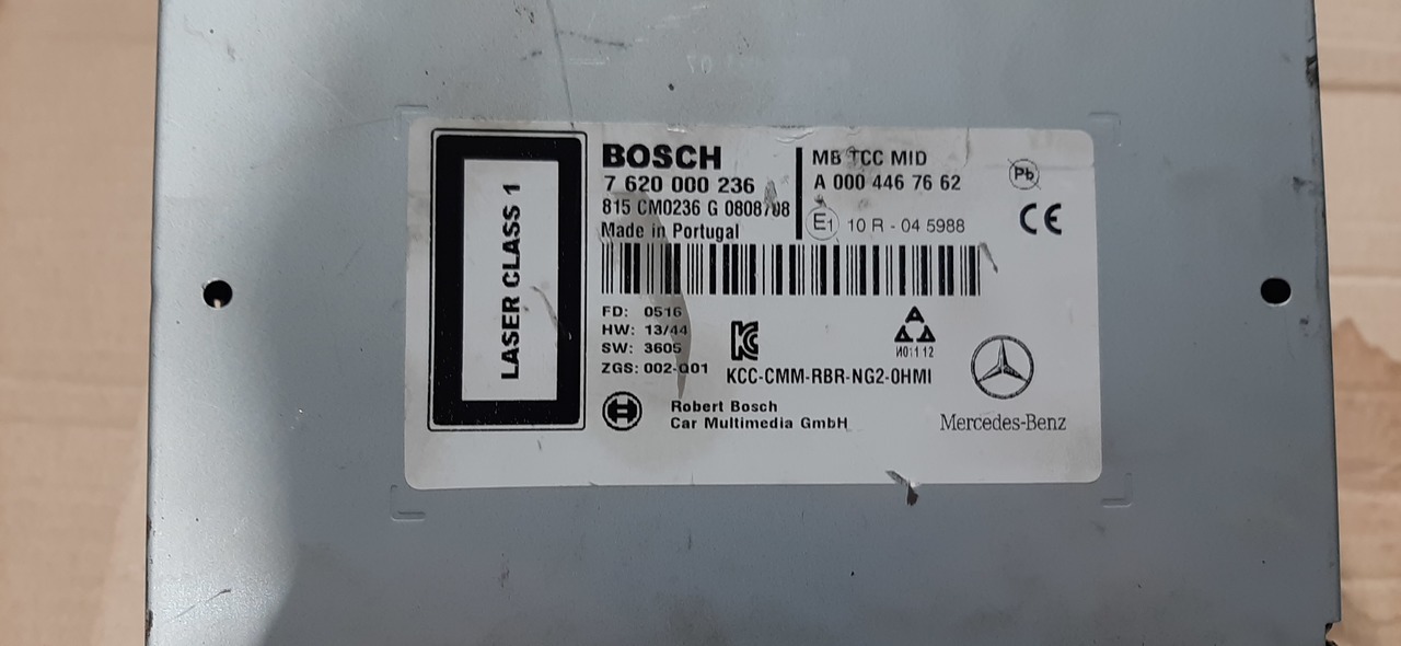 BOSCH / REXROTH Mercedes Actros MP4 CD Player A0004467662 - Kabin dan interior untuk Truk: gambar 3 BOSCH / REXROTH Mercedes Actros MP4 CD Player A0004467662 - Kabin dan interior untuk Truk: gambar 3
