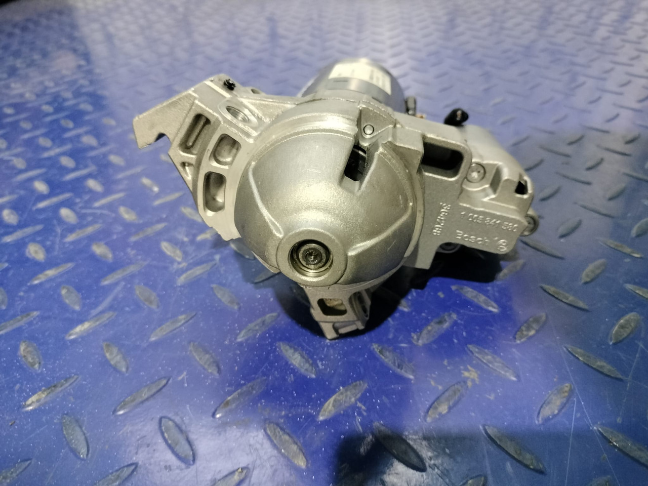 BOSCH Starter BMW 12418589891 - Pemula untuk Truk: gambar 2 BOSCH Starter BMW 12418589891 - Pemula untuk Truk: gambar 2