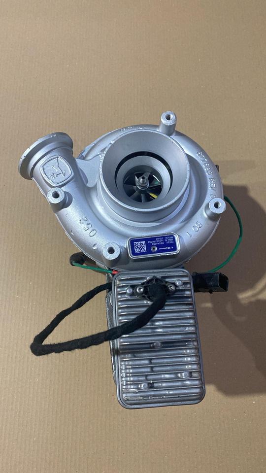 BorgWarner 179315/RE544868 JOHN DEERE - Turbo untuk Traktor: gambar 1 BorgWarner 179315/RE544868 JOHN DEERE - Turbo untuk Traktor: gambar 1
