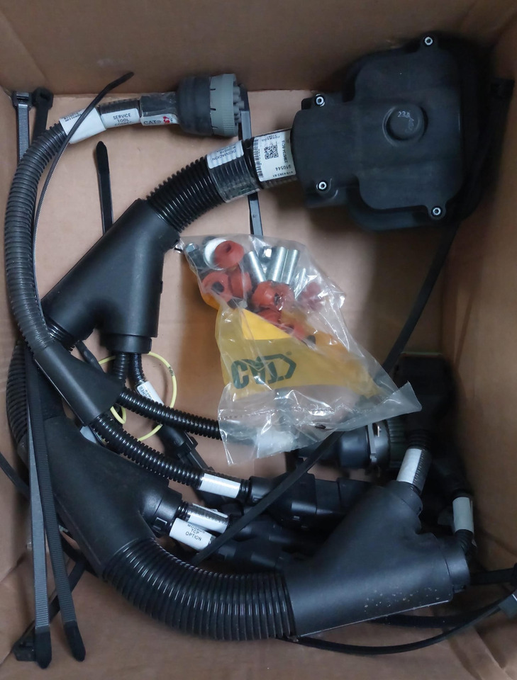 CATERPILLAR 473-7723 INSTALLATION GP-COMMUNICATION - Sistem listrik untuk Mesin industri: gambar 1 CATERPILLAR 473-7723 INSTALLATION GP-COMMUNICATION - Sistem listrik untuk Mesin industri: gambar 1