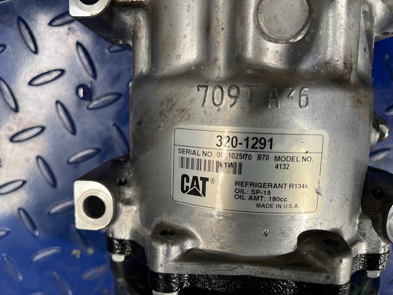 CATERPILLAR AC Clima compressor 320-1291 - Kompresor AC untuk Peralatan konstruksi: gambar 3 CATERPILLAR AC Clima compressor 320-1291 - Kompresor AC untuk Peralatan konstruksi: gambar 3