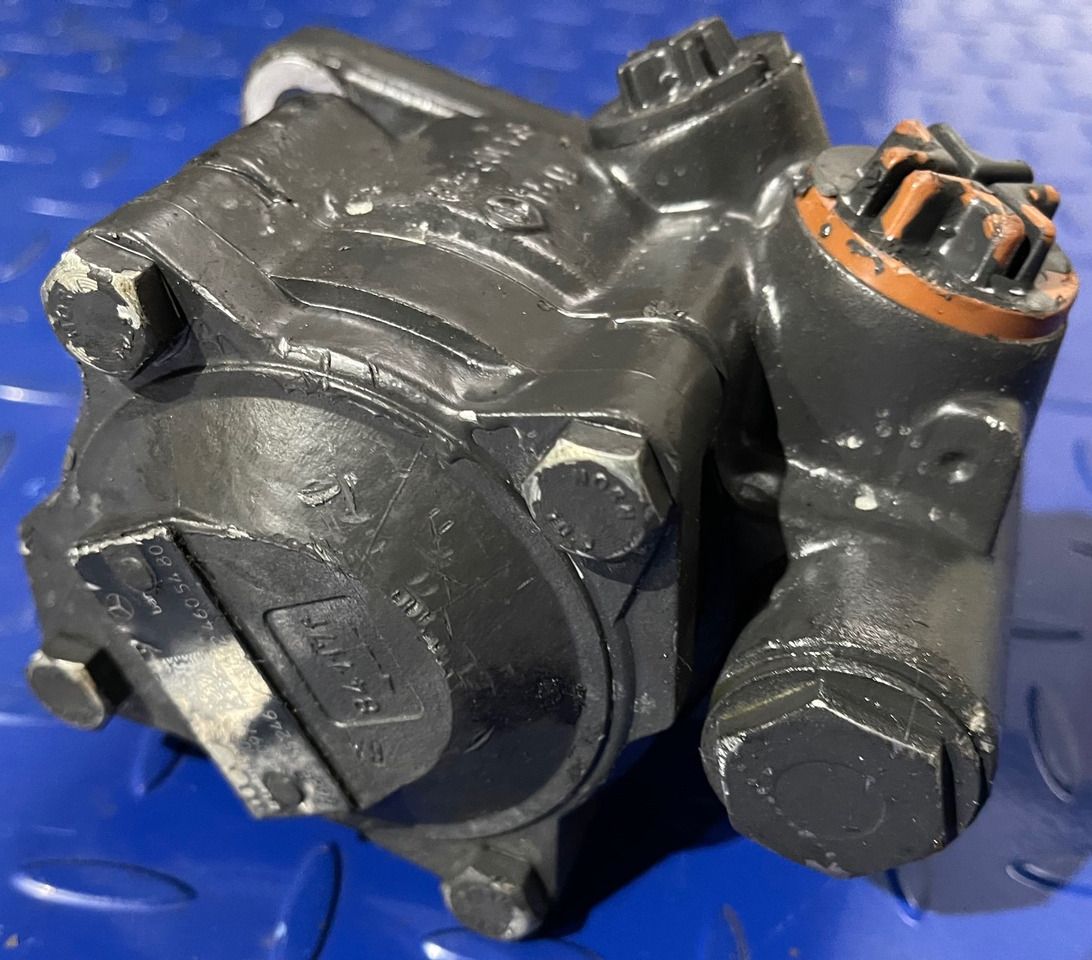 Hydraulic pump Mercedes OM 906 - Pompa hidrolik: gambar 1 Hydraulic pump Mercedes OM 906 - Pompa hidrolik: gambar 1