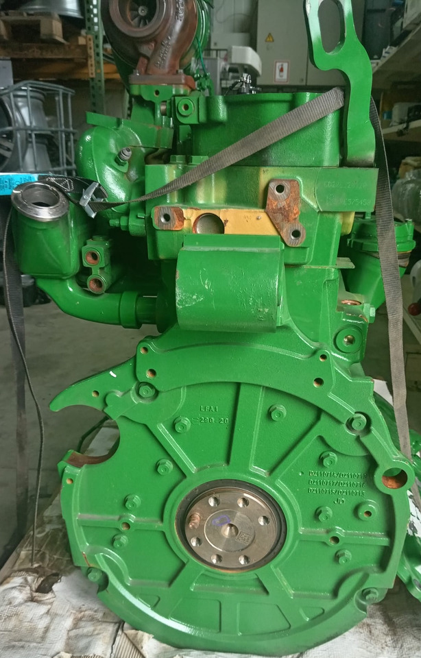 JOHN DEERE Engine 6068 - Mesin: gambar 4 JOHN DEERE Engine 6068 - Mesin: gambar 4