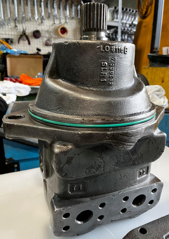 LIEBHERR Hydraulic Motor / Swing motor Liebherr 9888043 - Pompa hidrolik: gambar 4 LIEBHERR Hydraulic Motor / Swing motor Liebherr 9888043 - Pompa hidrolik: gambar 4