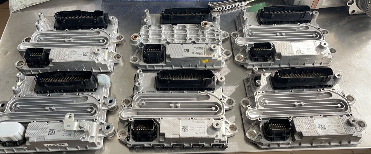 Mercedes Atego Euro 6 MCM2 A0014463635 OM934 - ECU untuk Truk: gambar 2 Mercedes Atego Euro 6 MCM2 A0014463635 OM934 - ECU untuk Truk: gambar 2