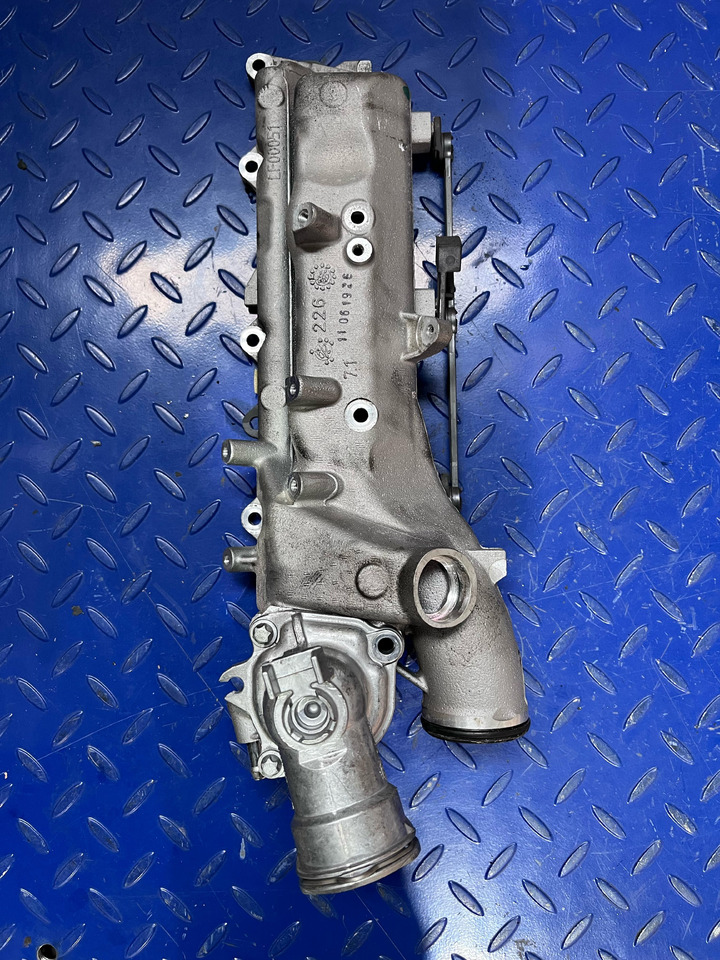Mercedes Benz A642090 8337 / 7737 - Manifold buang: gambar 2 Mercedes Benz A642090 8337 / 7737 - Manifold buang: gambar 2