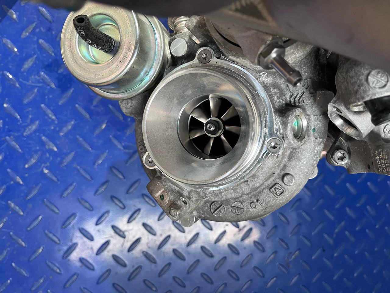 Mercedes Benz A6540901401 - Turbo: gambar 1 Mercedes Benz A6540901401 - Turbo: gambar 1