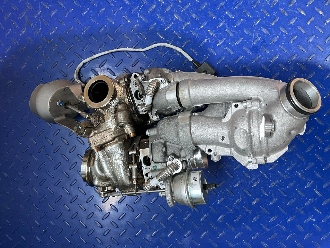 Mercedes Benz A6540901401 - Turbo: gambar 2 Mercedes Benz A6540901401 - Turbo: gambar 2