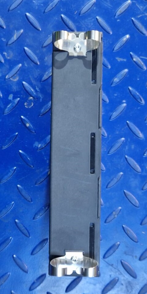 MERCEDES-BENZ Control Device Actros Mp4 CPC3 A0044464702 - Suku cadang untuk Peralatan lainnya: gambar 4 MERCEDES-BENZ Control Device Actros Mp4 CPC3 A0044464702 - Suku cadang untuk Peralatan lainnya: gambar 4