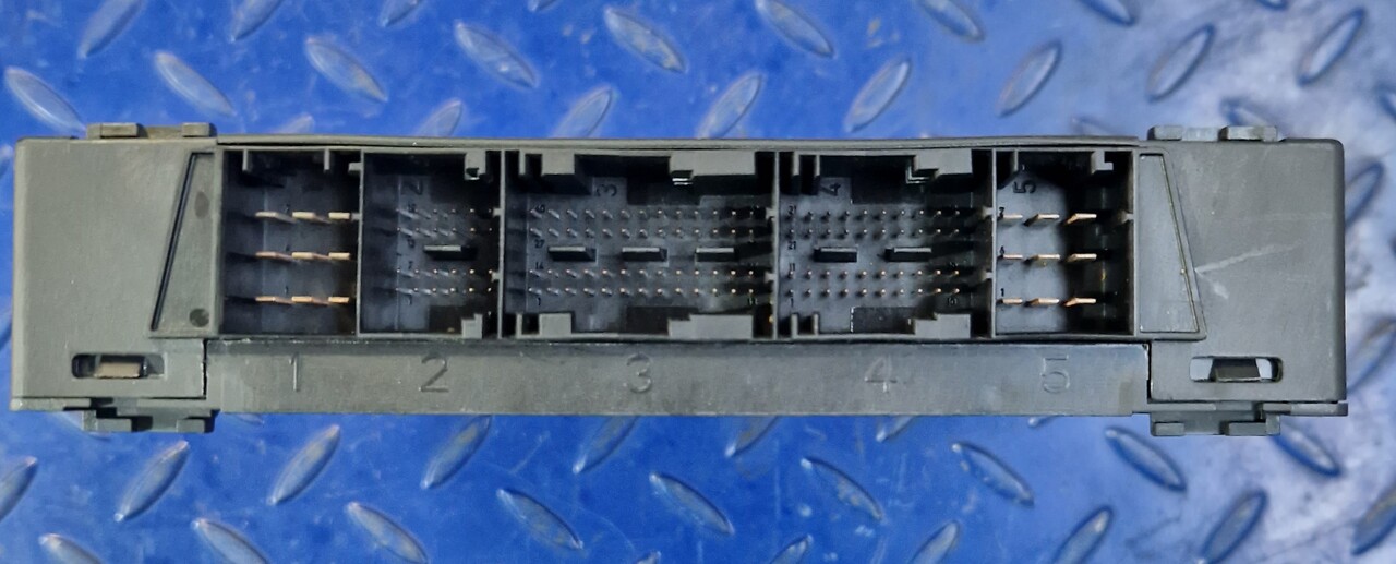 MERCEDES-BENZ Control Device CPC3 A0044465802 Actros Mp4 - Suku cadang untuk Peralatan lainnya: gambar 2 MERCEDES-BENZ Control Device CPC3 A0044465802 Actros Mp4 - Suku cadang untuk Peralatan lainnya: gambar 2