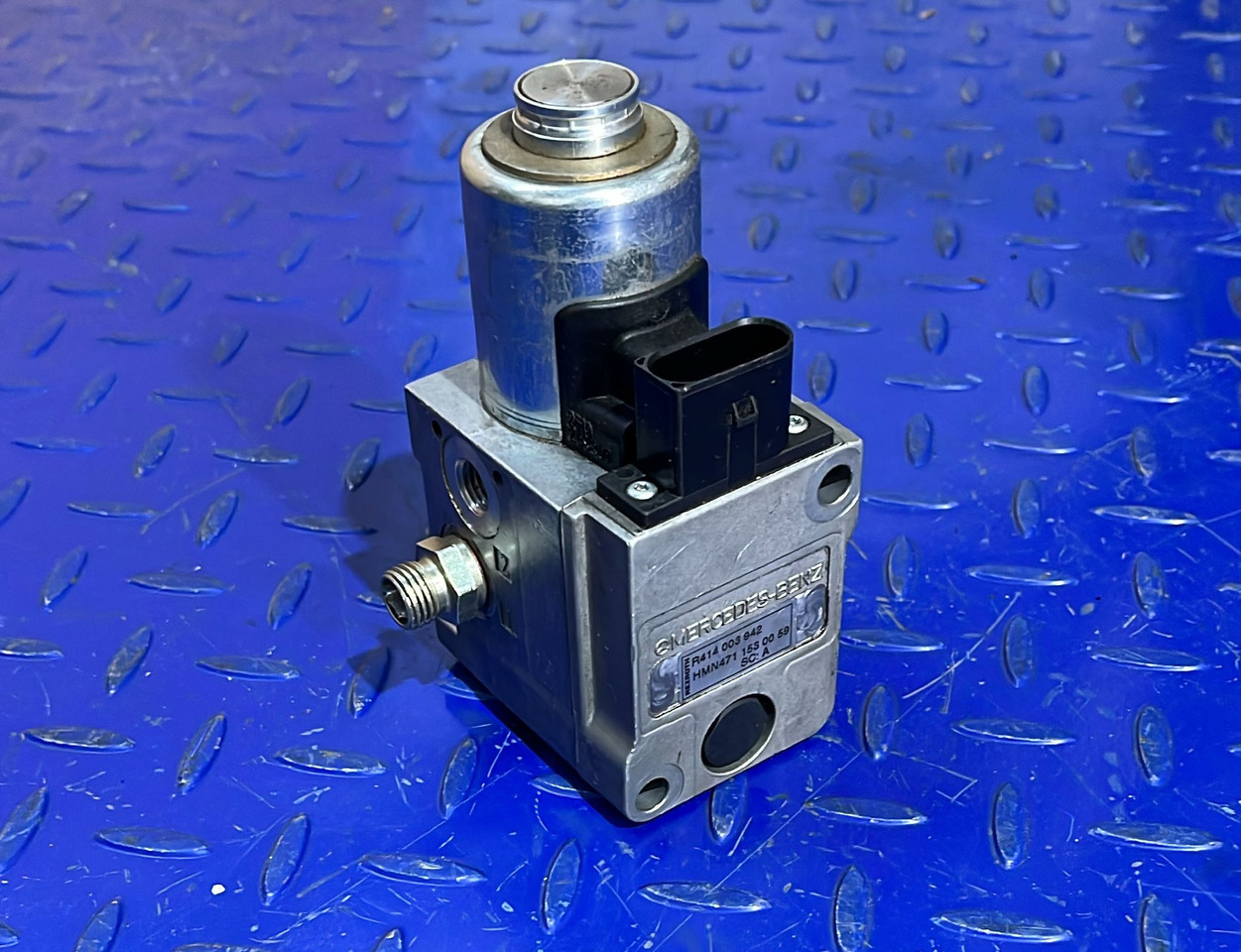 Mercedes-Benz Comanda Turbosuflanta Actros A0001532759 - Suku cadang: gambar 2 Mercedes-Benz Comanda Turbosuflanta Actros A0001532759 - Suku cadang: gambar 2