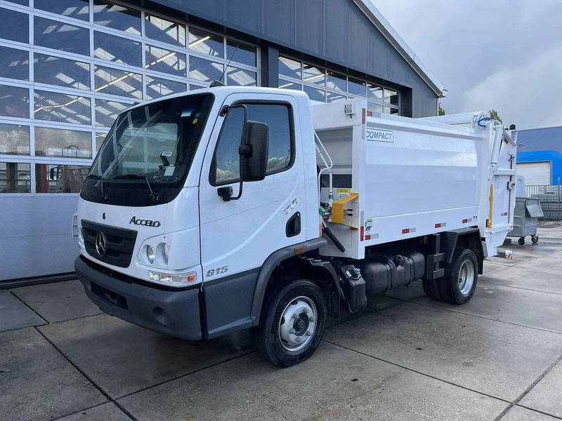 Mercedes-Benz Accelo 815 4x2 Garbage Compactor (2 units) Accelo 815 4x2 Garbage Compactor (2 units) - Truk sampah: gambar 1 Mercedes-Benz Accelo 815 4x2 Garbage Compactor (2 units) Accelo 815 4x2 Garbage Compactor (2 units) - Truk sampah: gambar 1