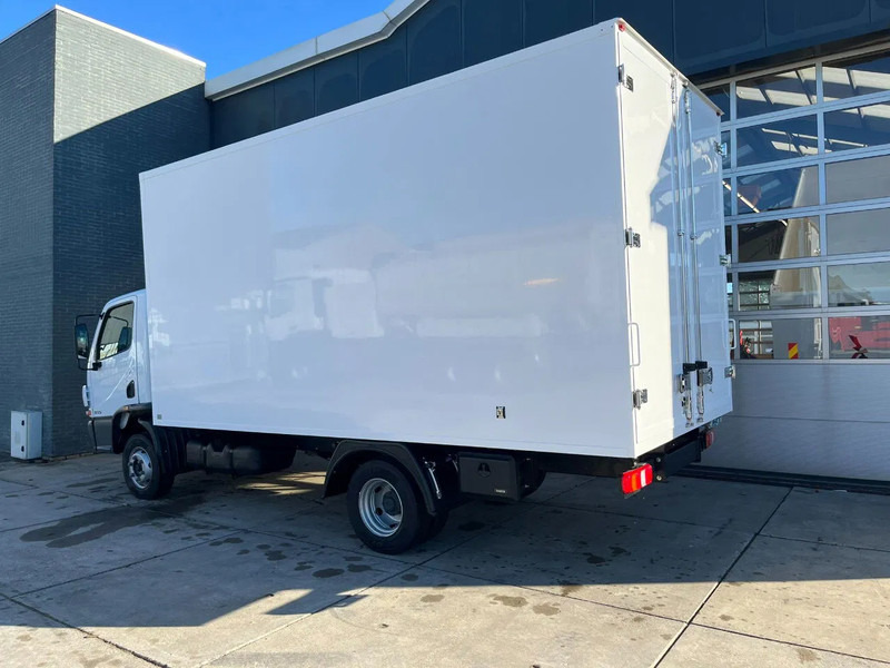 Mercedes-Benz Accelo 915 4x2 Closed Cargo Truck - Truk box: gambar 3 Mercedes-Benz Accelo 915 4x2 Closed Cargo Truck - Truk box: gambar 3