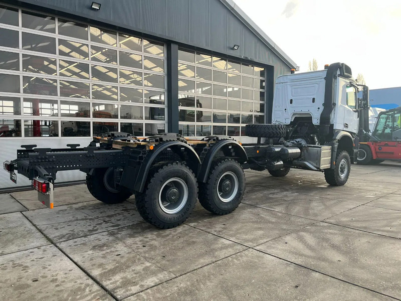 Mercedes-Benz Arocs 3340 A 6x6 Chassis cabin - Truk sasis: gambar 5 Mercedes-Benz Arocs 3340 A 6x6 Chassis cabin - Truk sasis: gambar 5