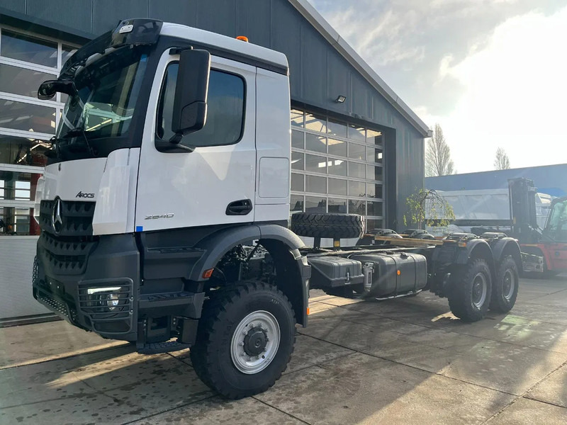 Mercedes-Benz Arocs 3340 A 6x6 Chassis cabin - Truk sasis: gambar 1 Mercedes-Benz Arocs 3340 A 6x6 Chassis cabin - Truk sasis: gambar 1