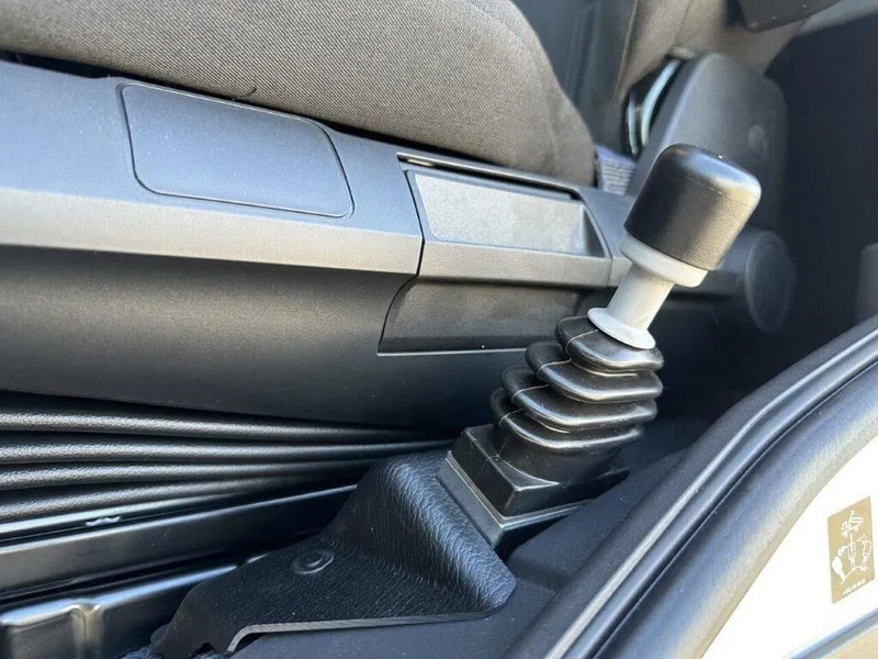 Truk jungkit baru Mercedes-Benz Arocs 4140 K 8x4 Meiller Tipper: gambar 13