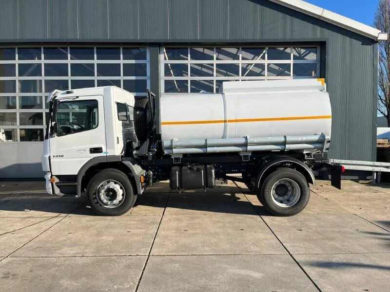 Mercedes-Benz Atego 1418 4x2 Fuel Tank Truck - Truk tangki: gambar 2 Mercedes-Benz Atego 1418 4x2 Fuel Tank Truck - Truk tangki: gambar 2