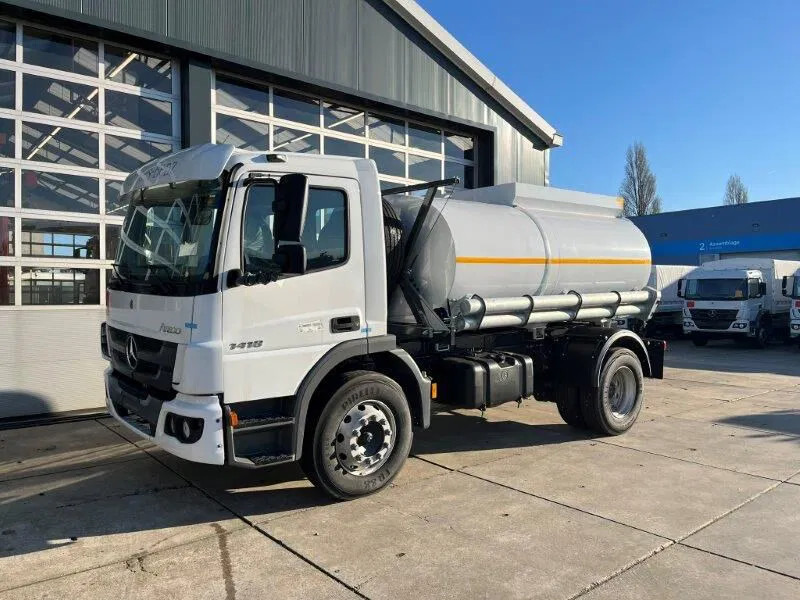 Mercedes-Benz Atego 1418 4x2 Fuel Tank Truck - Truk tangki: gambar 1 Mercedes-Benz Atego 1418 4x2 Fuel Tank Truck - Truk tangki: gambar 1