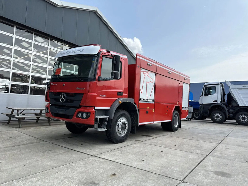 Mercedes-Benz Atego 1725 4×4 Fire Fighting Truck - Truk pemadam kebakaran: gambar 1 Mercedes-Benz Atego 1725 4×4 Fire Fighting Truck - Truk pemadam kebakaran: gambar 1
