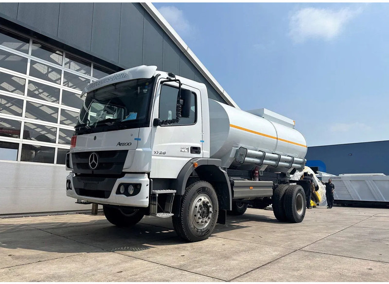 Mercedes-Benz Atego 1725 4×4 Fuel Tank Truck - Truk tangki: gambar 1 Mercedes-Benz Atego 1725 4×4 Fuel Tank Truck - Truk tangki: gambar 1
