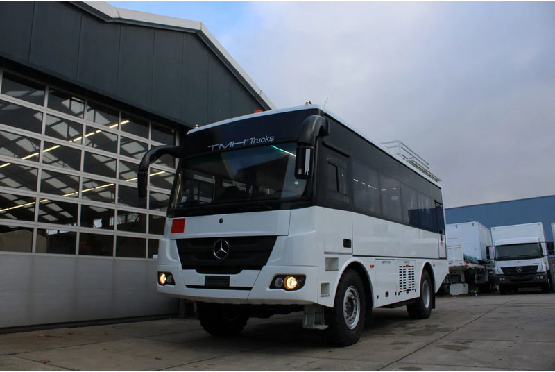 Mercedes-Benz Atego 1725 4x4 Passenger Bus - Bus pariwisata: gambar 1 Mercedes-Benz Atego 1725 4x4 Passenger Bus - Bus pariwisata: gambar 1