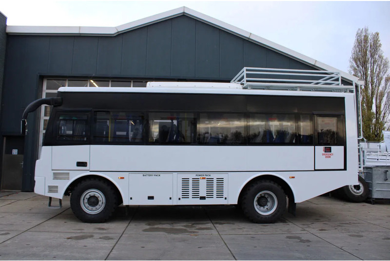 Mercedes-Benz Atego 1725 4x4 Passenger Bus - Bus pariwisata: gambar 2 Mercedes-Benz Atego 1725 4x4 Passenger Bus - Bus pariwisata: gambar 2