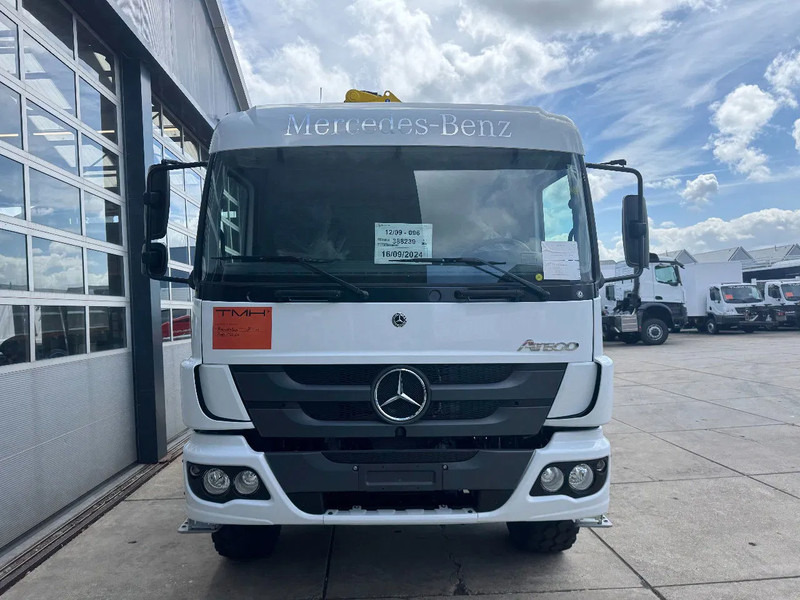 Mercedes-Benz Atego Atego 1725 4x4 Flatbed with Hyva HB120 Crane - Truk derek: gambar 2 Mercedes-Benz Atego Atego 1725 4x4 Flatbed with Hyva HB120 Crane - Truk derek: gambar 2