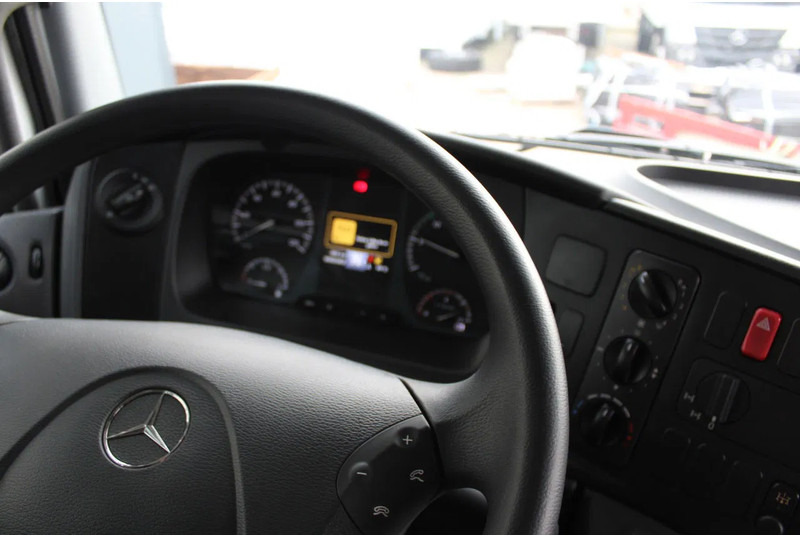 Leasing Mercedes-Benz Axor 3344 K 6x4 Tipper Truck Mercedes-Benz Axor 3344 K 6x4 Tipper Truck: gambar 15 Leasing Mercedes-Benz Axor 3344 K 6x4 Tipper Truck Mercedes-Benz Axor 3344 K 6x4 Tipper Truck: gambar 15