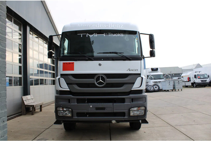 Mercedes-Benz Axor 3344 K 6x4 Tipper Truck - Truk jungkit: gambar 5 Mercedes-Benz Axor 3344 K 6x4 Tipper Truck - Truk jungkit: gambar 5