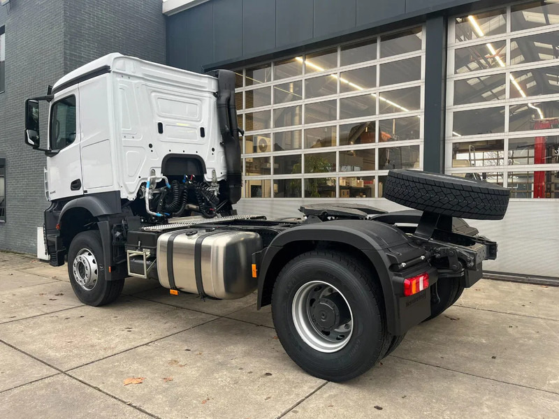 Mercedes-Benz Actros 2045 S 4x2 Tractor Head - Tractor head: gambar 3 Mercedes-Benz Actros 2045 S 4x2 Tractor Head - Tractor head: gambar 3