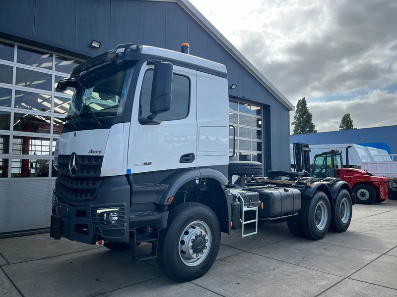 Mercedes-Benz Arocs 4058 AS 6x6 Tractor Head 180T Push Pull EURO-5 - Tractor head: gambar 1 Mercedes-Benz Arocs 4058 AS 6x6 Tractor Head 180T Push Pull EURO-5 - Tractor head: gambar 1