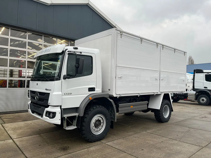 Mercedes-Benz Atego 1725 A 4x4 Service Truck - Truk: gambar 1 Mercedes-Benz Atego 1725 A 4x4 Service Truck - Truk: gambar 1