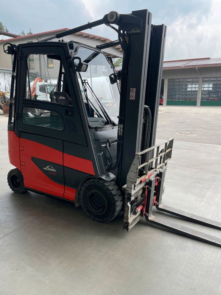 Linde E25H-01 - Forklift listrik: gambar 5 Linde E25H-01 - Forklift listrik: gambar 5