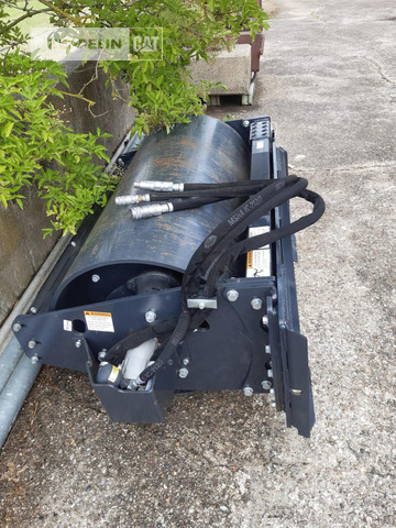 Bobcat Vibrationswalze 48 - Roller: gambar 1 Bobcat Vibrationswalze 48 - Roller: gambar 1