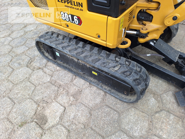 Ekskavator mini Cat 301.6-05A: gambar 23