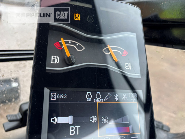 Ekskavator mini Cat 302.7CR-07: gambar 8