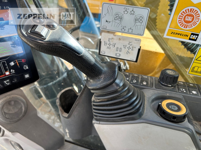 Ekskavator perayap Cat 326-07A: gambar 38