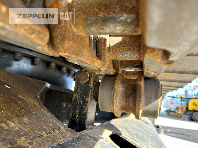 Ekskavator perayap Cat 326-07A: gambar 14